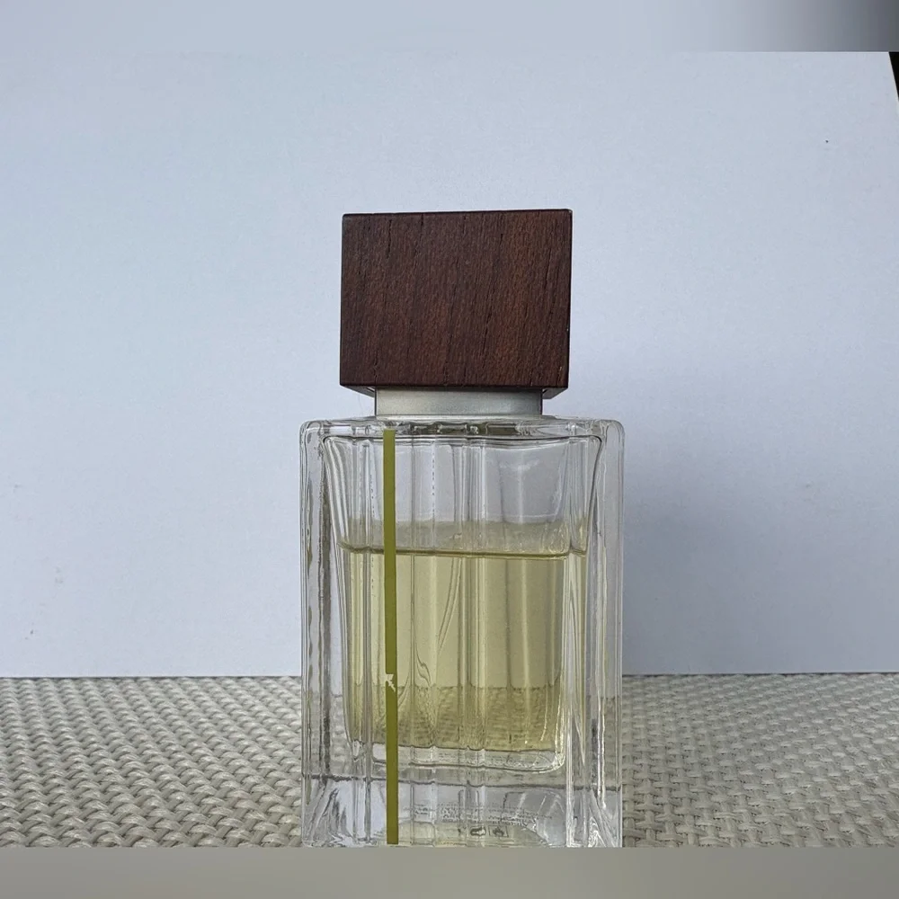 Victorias Secret vertical cologne